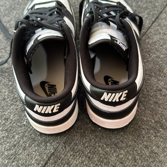 Nike Retro Panda Dunks 2011 - Picture 3 of 7